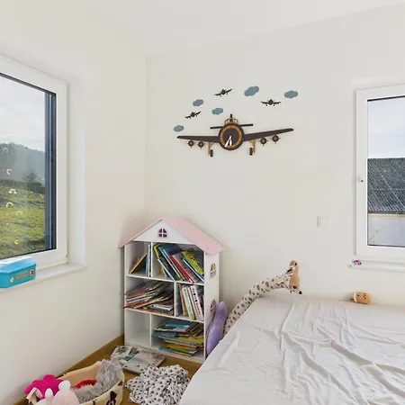 Ein Haus Mit Format In Casa de Férias *