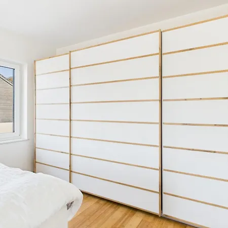 Ein Haus Mit Format In Casa de Férias Nittel